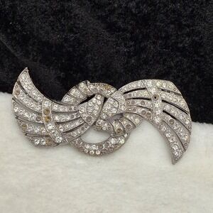 Vintage Butler and‎ Wilson Rhinestone Ribbon Brooch Pot Metal Signed B&W READ